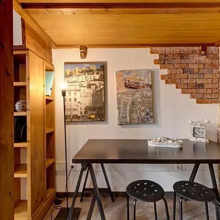 Charming Loft In Factory Apartment